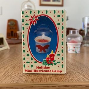 Holiday mini hurricane lamp